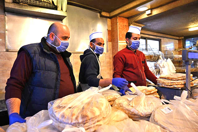 Production of bread in bakeries has decreased to 500 tonnes per day, from 2,000 tonnes of bread production before the nationwide curfew began, according to a sector representative (Photo by Amjad Ghsoun)